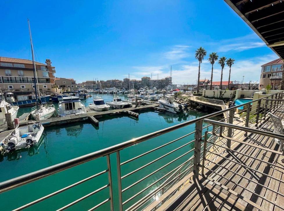 Shipsbell 5B Apartment St Francis Bay Bagian luar foto