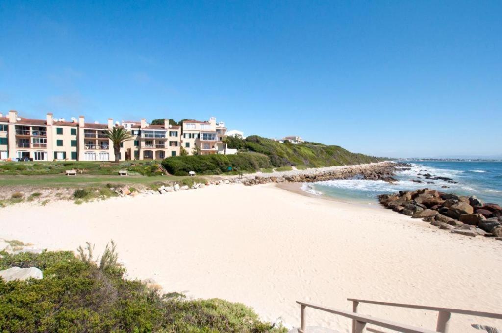 Shipsbell 5B Apartment St Francis Bay Bagian luar foto