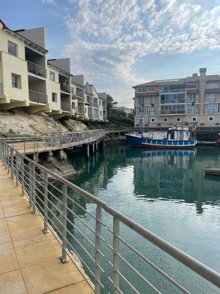 Shipsbell 5B Apartment St Francis Bay Bagian luar foto